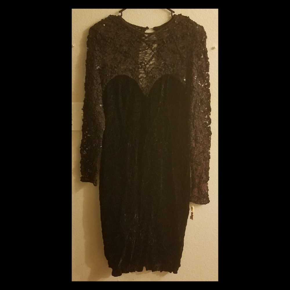 Vintage womens velvet dress